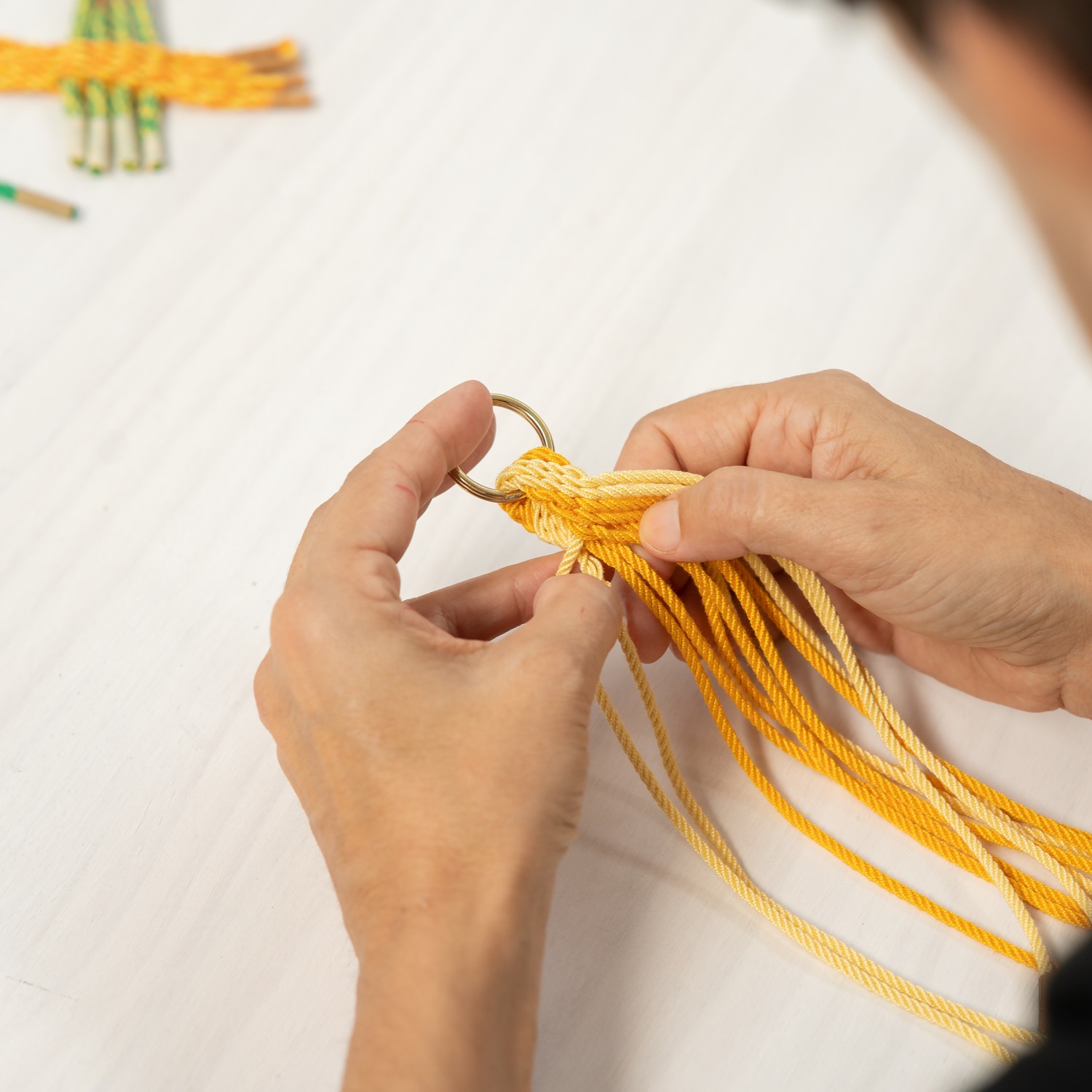 Ply-Split Braiding – Get Started with Helen Leaf