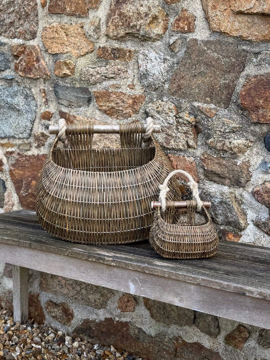 Make a mini Guernsey Basket